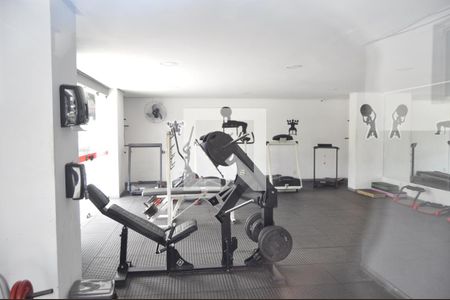 Apartamento à venda com 76m², 2 quartos e 1 vagaÁrea comum