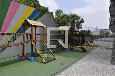 Apartamento à venda com 76m², 2 quartos e 1 vagaÁrea comum