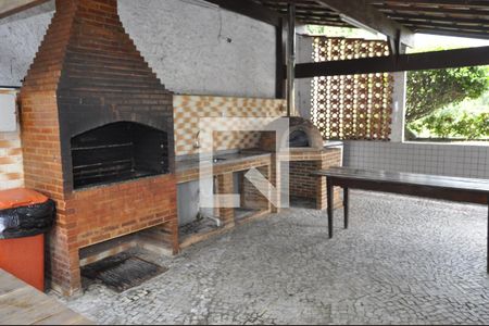 Apartamento à venda com 76m², 2 quartos e 1 vagaÁrea comum