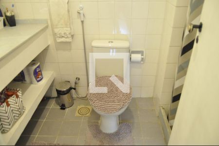 Apartamento à venda com 76m², 2 quartos e 1 vagaBanheiro