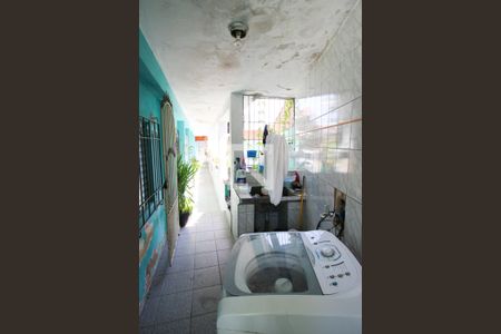 Casa à venda com 100m², 3 quartos e 1 vagaÁrea de Serviço