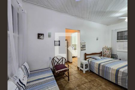 Sala de casa para alugar com 1 quarto, 50m² em Vila Alzira, Guarujá