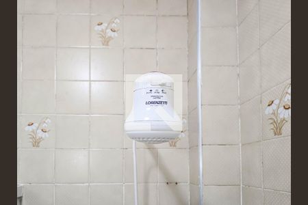 Banheiro Social de casa para alugar com 1 quarto, 50m² em Vila Alzira, Guarujá