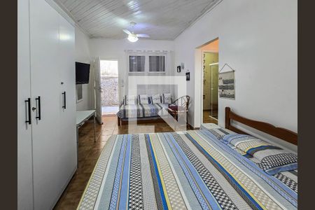 Quarto Sala de casa para alugar com 1 quarto, 50m² em Vila Alzira, Guarujá
