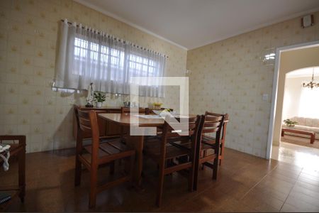 Casa à venda com 648m², 3 quartos e 4 vagasCopa