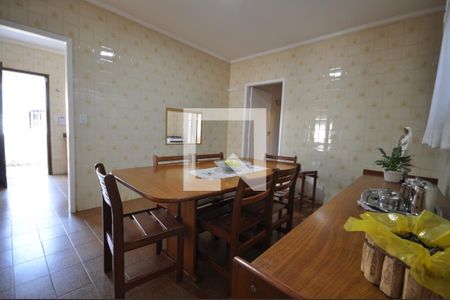 Casa à venda com 648m², 3 quartos e 4 vagasCopa
