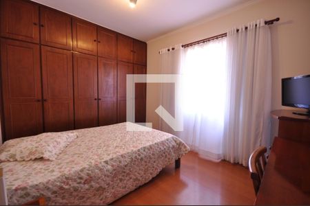 Casa à venda com 648m², 3 quartos e 4 vagasQuarto 2