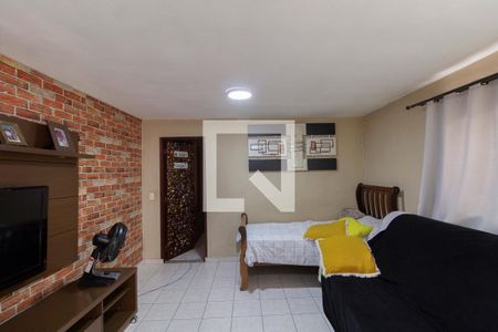 Sala de casa para alugar com 2 quartos, 144m² em Itaquera, São Paulo