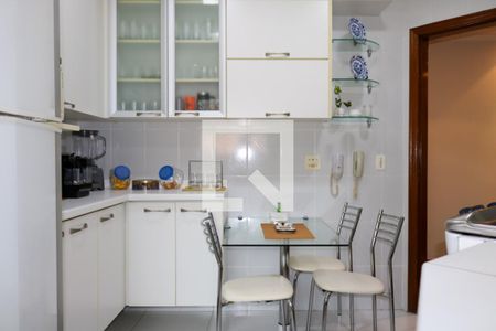 Apartamento à venda com 168m², 3 quartos e 2 vagasCozinha