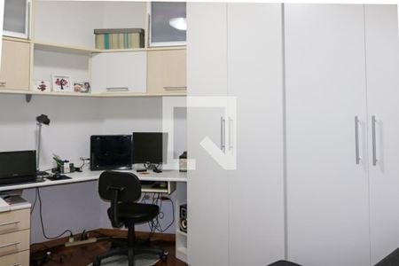 Apartamento à venda com 168m², 3 quartos e 2 vagasSuíte 2