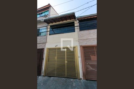 Casa à venda com 133m², 3 quartos e 2 vagasFachada