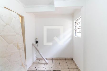 Quarto 1 de casa para alugar com 2 quartos, 70m² em Jardim Santa Maria, São Paulo