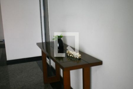Apartamento para alugar com 70m², 2 quartos e 1 vaga Apartamento para alugar com 70m², 2 quartos e 1 vagaHall de entrada