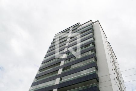 Apartamento para alugar com 70m², 2 quartos e 1 vaga Apartamento para alugar com 70m², 2 quartos e 1 vagaFachada