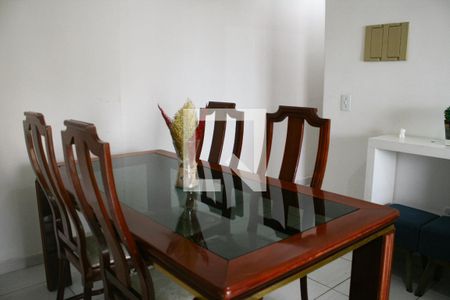 Sala de apartamento para alugar com 2 quartos, 70m² em Cidade Ocian, Praia Grande