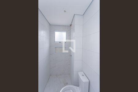 Banheiro de apartamento à venda com 1 quarto, 45m² em Vila Mangalot, São Paulo