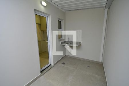 Casa de condomínio à venda com 105m², 3 quartos e 2 vagasÁrea de serviço 