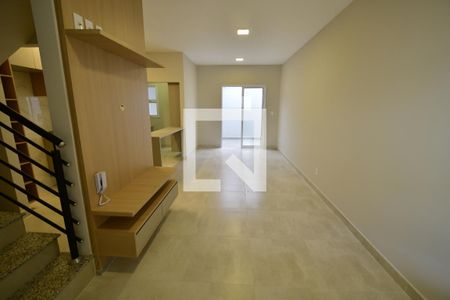 Sala de casa de condomínio para alugar com 3 quartos, 105m² em Chácara Primavera, Campinas