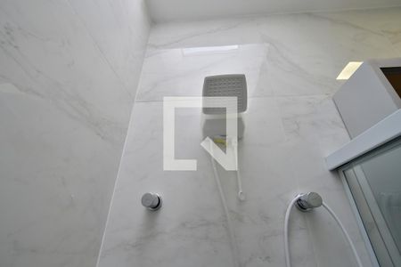 Casa de condomínio à venda com 105m², 3 quartos e 2 vagasBanheiro 2