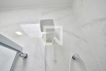 Casa de condomínio à venda com 105m², 3 quartos e 2 vagasBanheiro 2