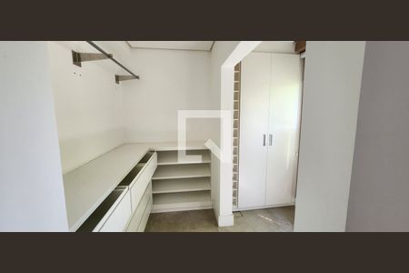 Closet de apartamento à venda com 1 quarto, 68m² em Jardim Roberto, Osasco