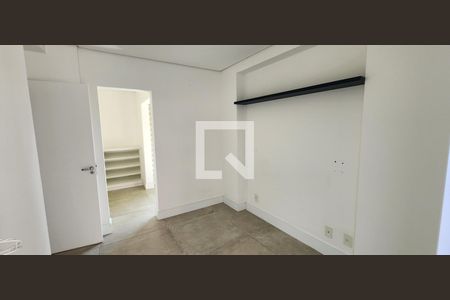 Quarto de apartamento à venda com 1 quarto, 68m² em Jardim Roberto, Osasco