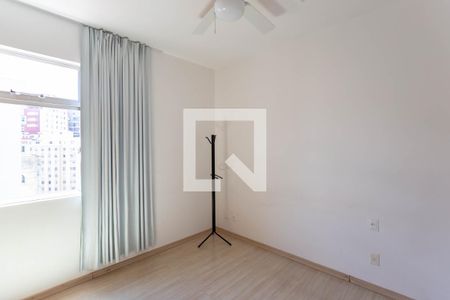 Quarto 1 de apartamento para alugar com 2 quartos, 74m² em Funcionários, Belo Horizonte