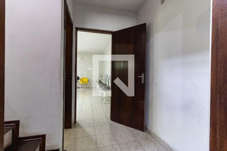 Corredor de casa para alugar com 3 quartos, 180m² em Vila Gumercindo, São Paulo