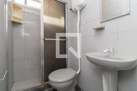 Banheiro de apartamento à venda com 1 quarto, 36m² em Camaquã, Porto Alegre