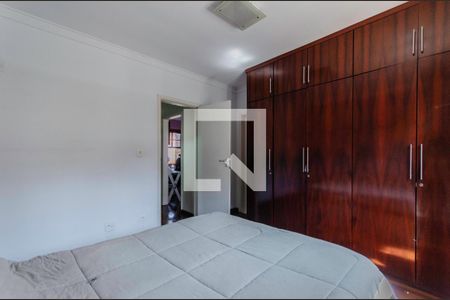 Casa à venda com 170m², 3 quartos e 2 vagas Casa à venda com 170m², 3 quartos e 2 vagasSuíte