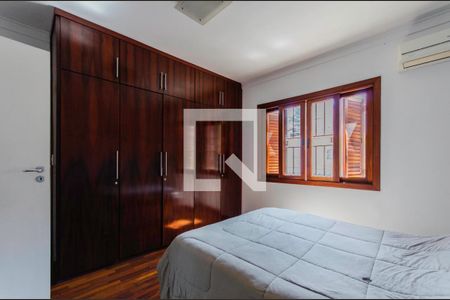 Casa à venda com 170m², 3 quartos e 2 vagas Casa à venda com 170m², 3 quartos e 2 vagasSuíte