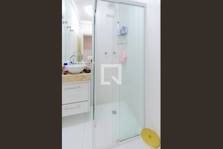 Casa à venda com 170m², 3 quartos e 2 vagas Casa à venda com 170m², 3 quartos e 2 vagasBanheiro