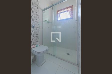 Casa à venda com 170m², 3 quartos e 2 vagas Casa à venda com 170m², 3 quartos e 2 vagasBanheiro da Suíte