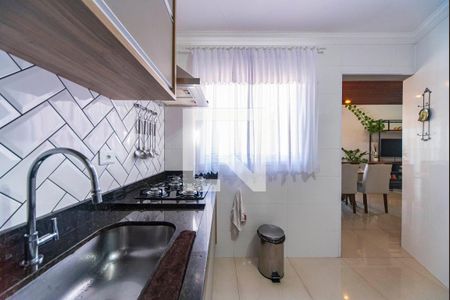 Apartamento à venda com 130m², 3 quartos e 2 vagasCozinha
