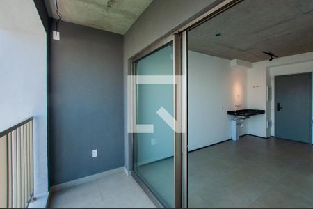 Varanda de kitnet/studio à venda com 1 quarto, 22m² em Cerqueira César, São Paulo