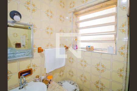 Casa à venda com 200m², 4 quartos e 2 vagasBanheiro da Suíte