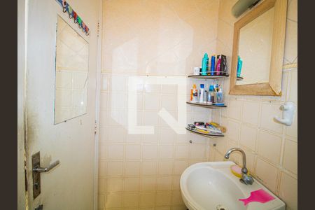 Casa à venda com 200m², 4 quartos e 2 vagasBanheiro 3