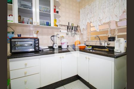 Casa à venda com 200m², 4 quartos e 2 vagasCozinha