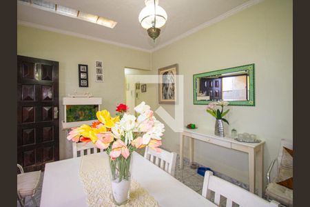 Sala de casa à venda com 4 quartos, 200m² em Parque Edu Chaves, São Paulo