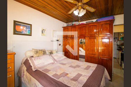 Casa à venda com 200m², 4 quartos e 2 vagasQuarto 4 - Casa 2