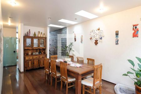 Casa à venda com 360m², 4 quartos e 3 vagasCopa 2