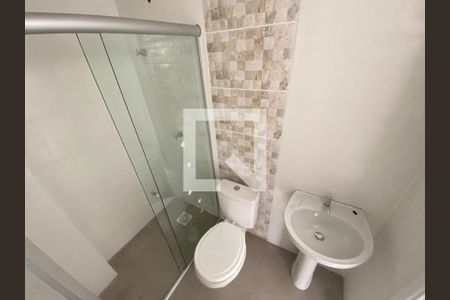 Banheiro de apartamento para alugar com 1 quarto, 32m² em Jardim Algarve, Viamão