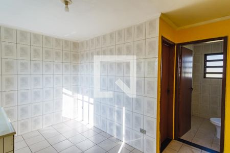 Sala / Cozinha de casa de condomínio para alugar com 1 quarto, 20m² em Vila Antonieta, São Paulo