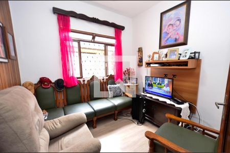 Quarto2 de casa para alugar com 4 quartos, 400m² em Sagrada Família, Belo Horizonte