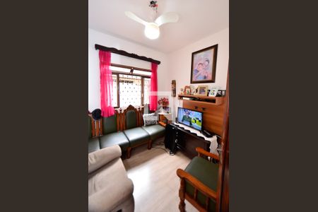 Quarto2 de casa para alugar com 4 quartos, 400m² em Sagrada Família, Belo Horizonte