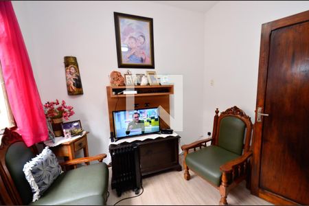 Quarto2 de casa para alugar com 4 quartos, 400m² em Sagrada Família, Belo Horizonte