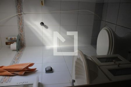 Casa à venda com 150m², 2 quartos e 3 vagasBanheiro da Suíte 2