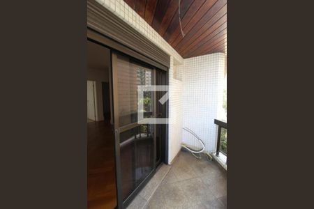 Apartamento à venda com 210m², 4 quartos e 3 vagasVaranda da Suíte 3