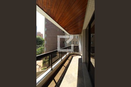 Varanda de apartamento à venda com 4 quartos, 210m² em Vila Nova Conceição, São Paulo