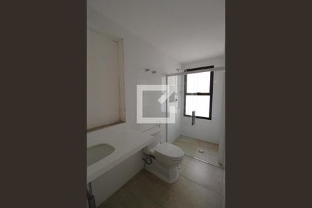 Apartamento à venda com 210m², 4 quartos e 3 vagasBanheiro da Suíte 2